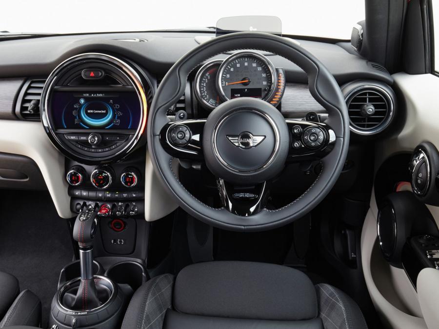  Mini Cooper S 5-Door 2014 года  (UK) (фото 13 из 35)